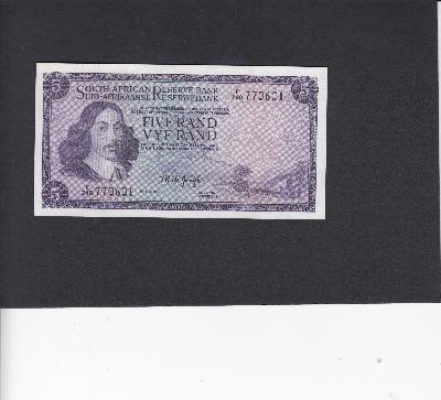 Beschrijving voorzijde: WAGONS